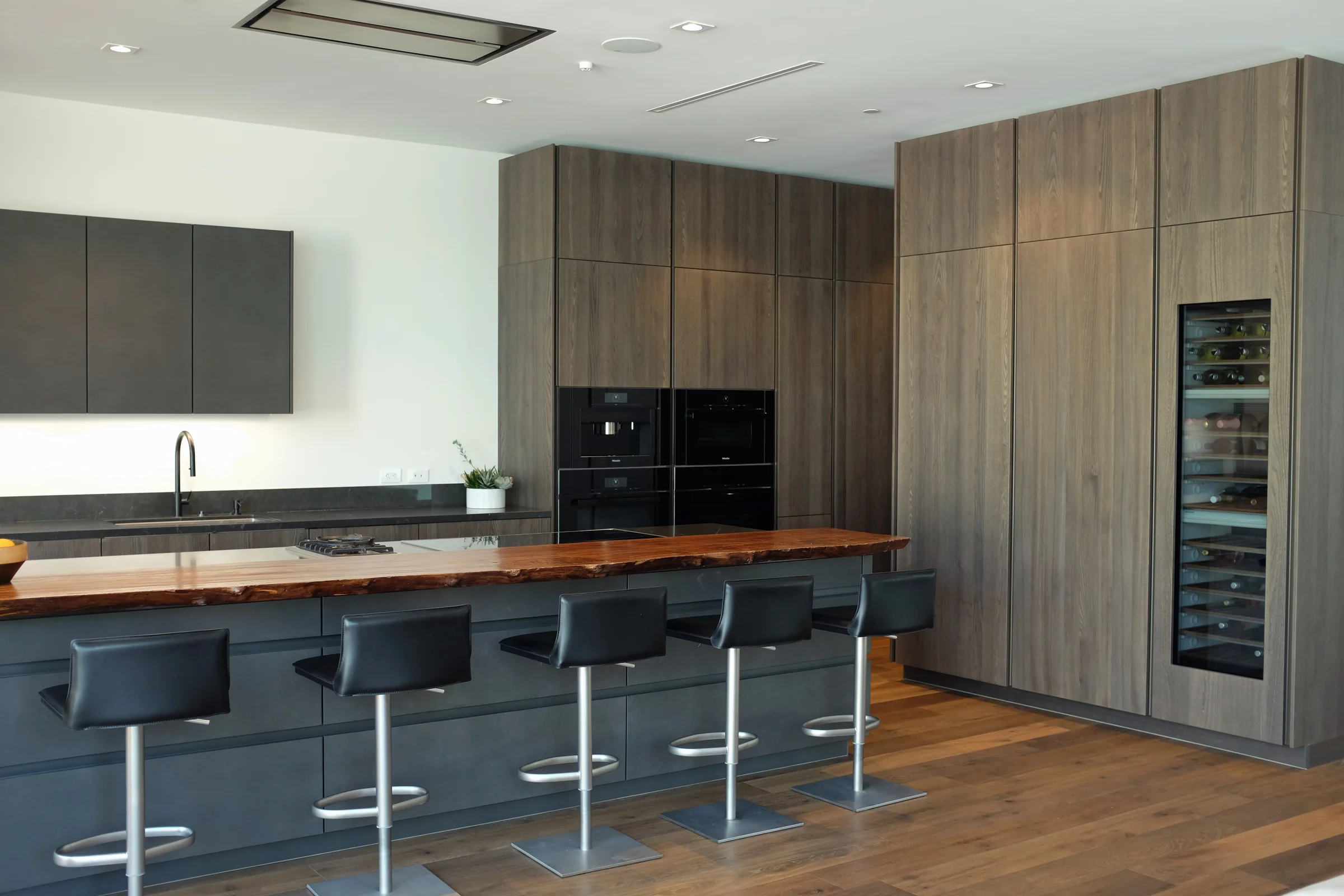 Hollywood — photo 9